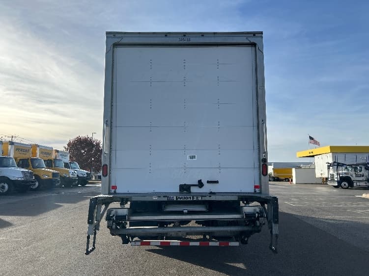 2022 Freightliner M2 106 — photo 7