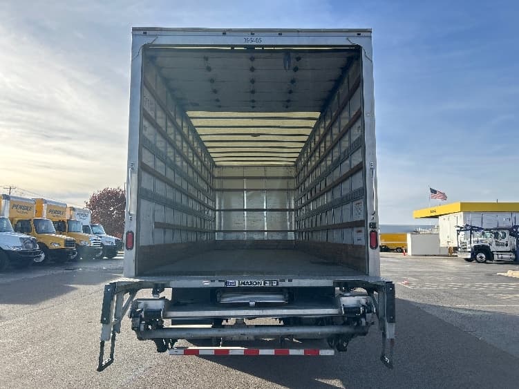 2022 Freightliner M2 106 — photo 8