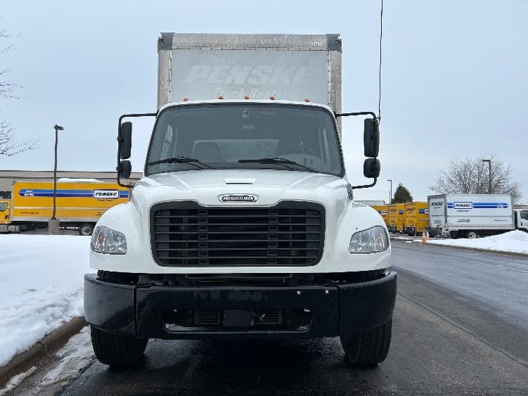 2022 Freightliner M2 106 — photo 2