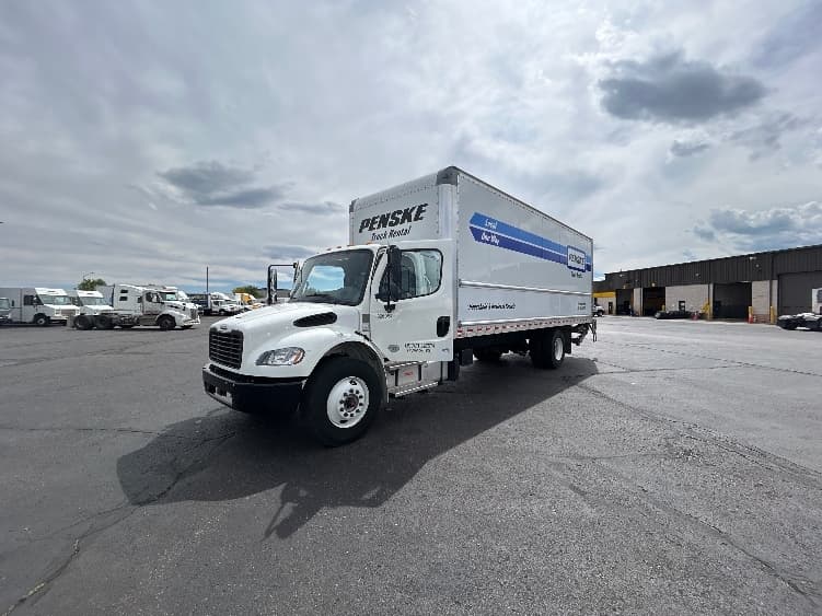 2022 Freightliner M2 106 — photo 3