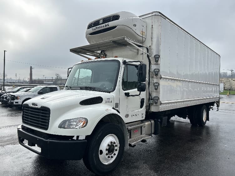 2022 Freightliner M2 106 — photo 3