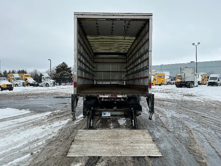 2022 Freightliner M2 106 — photo 9