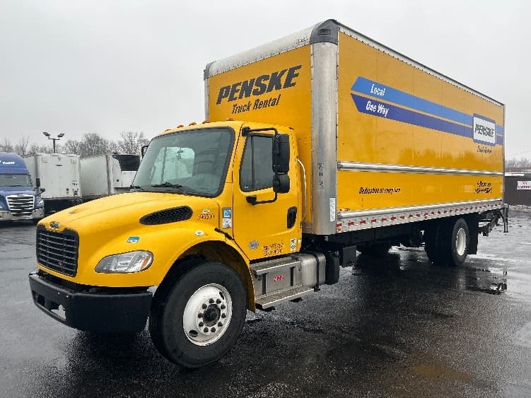 2022 Freightliner M2 106 — photo 3