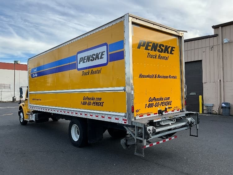 2022 Freightliner M2 106 — photo 6