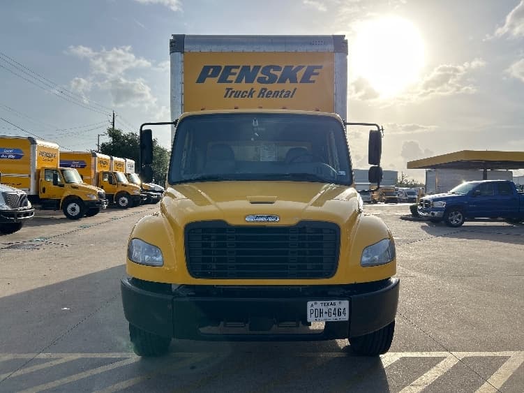 2022 Freightliner M2 106 — photo 2