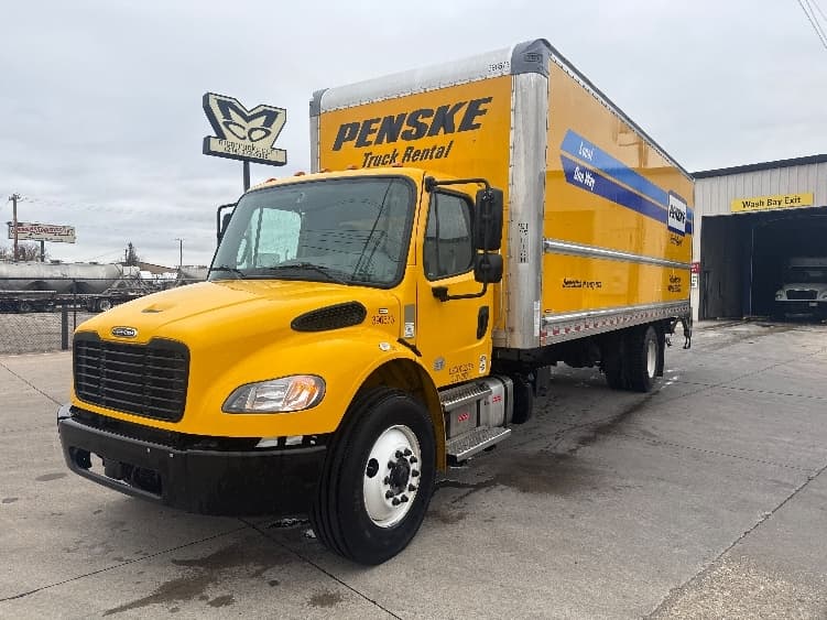 2022 Freightliner M2 106 — photo 3