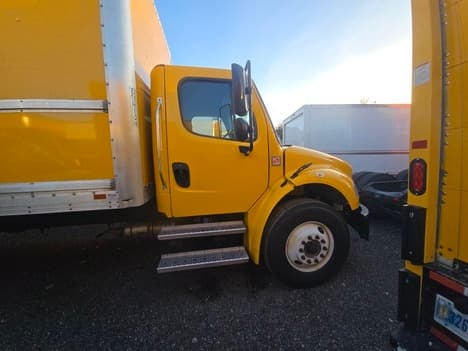 2022 Freightliner M2 106 — photo 7