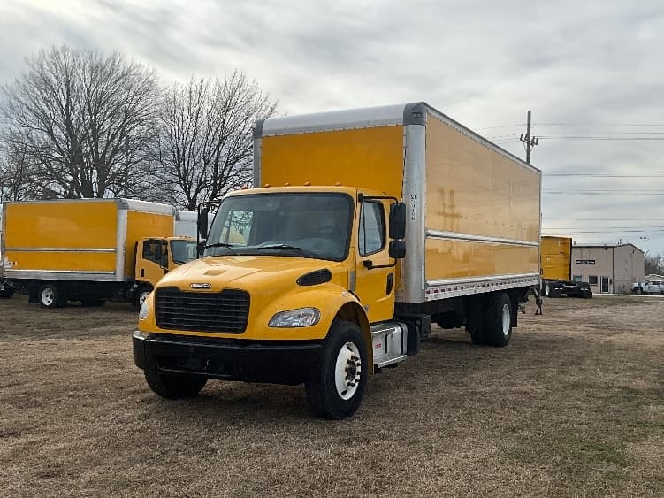 2022 Freightliner M2 106 — photo 3