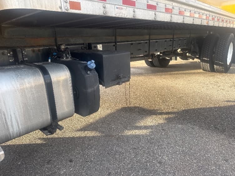 2022 Freightliner M2 106 — photo 5