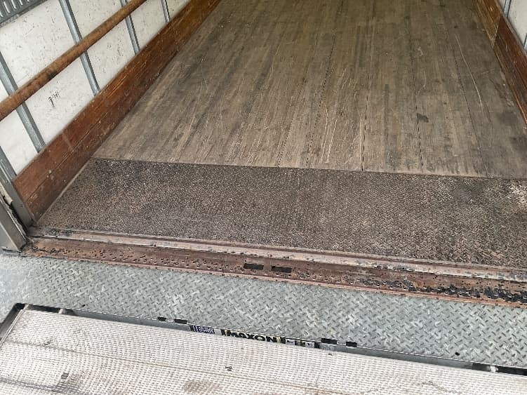 2022 Freightliner M2 106 — photo 10