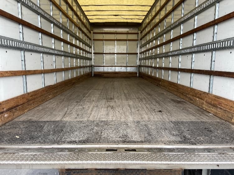 2022 Freightliner M2 106 — photo 10