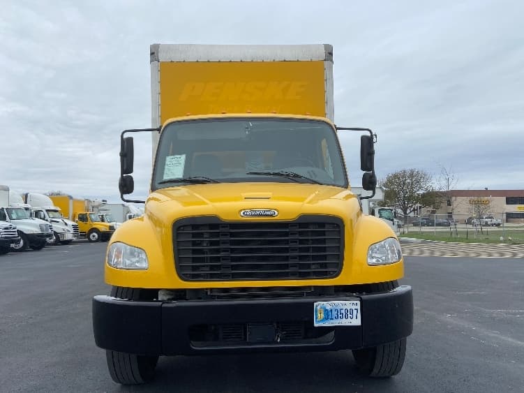 2022 Freightliner M2 106 — photo 2