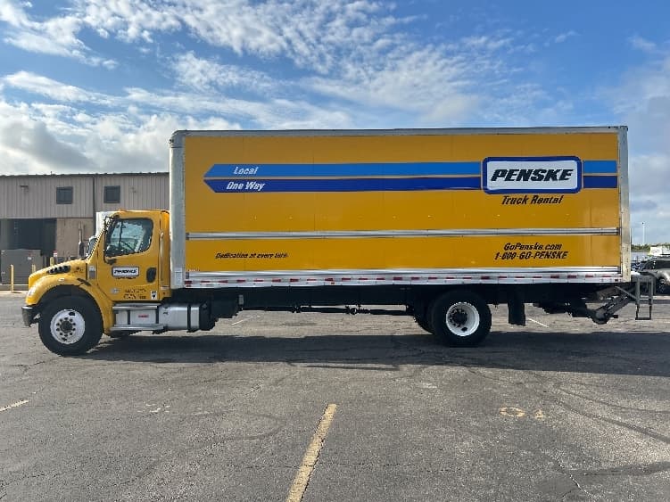 2022 Freightliner M2 106 — photo 4