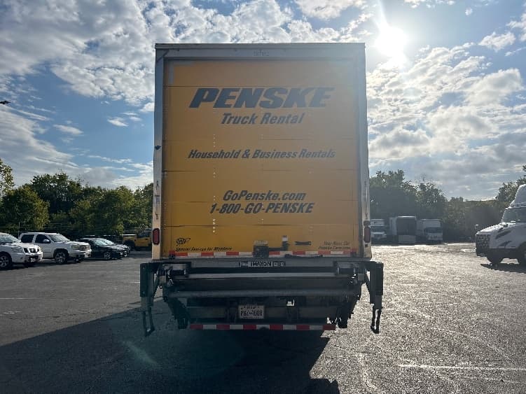 2022 Freightliner M2 106 — photo 7