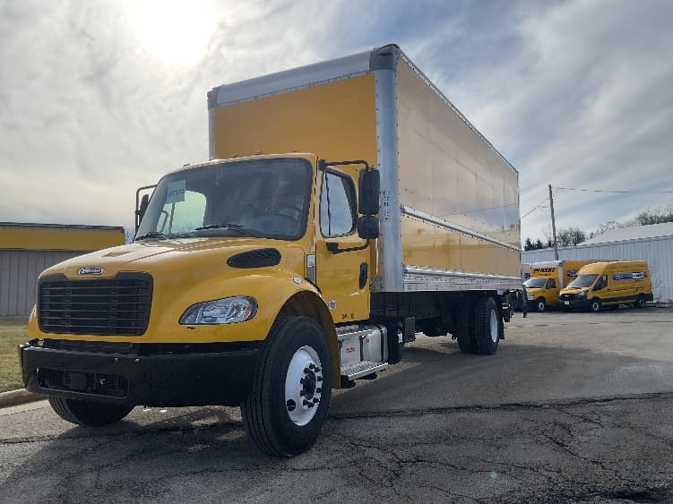 2022 Freightliner M2 106 — photo 3