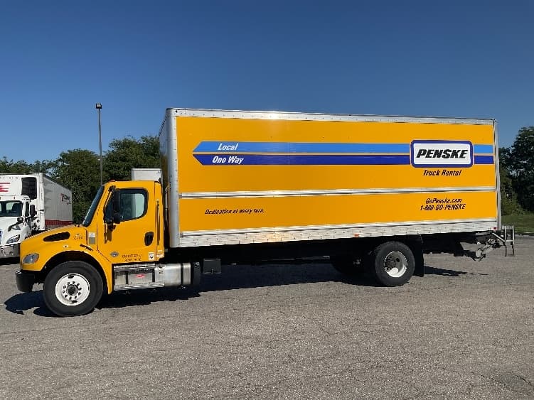 2022 Freightliner M2 106 — photo 4