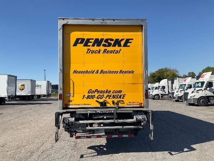 2022 Freightliner M2 106 — photo 7