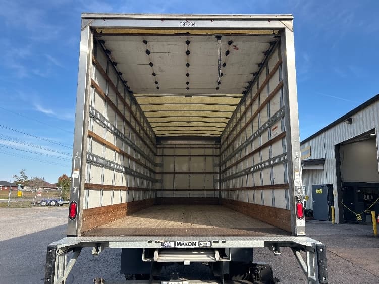 2022 Freightliner M2 106 — photo 8