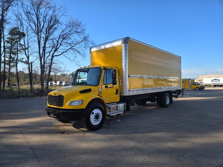 2022 Freightliner M2 106 — photo 3