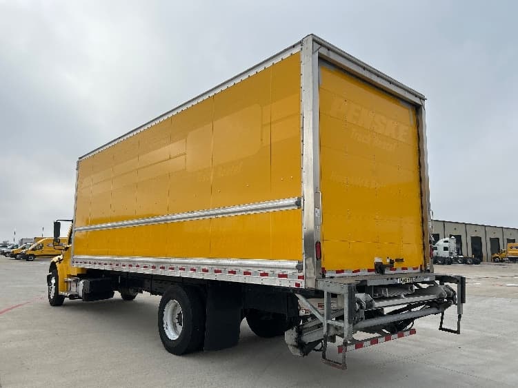 2022 Freightliner M2 106 — photo 6
