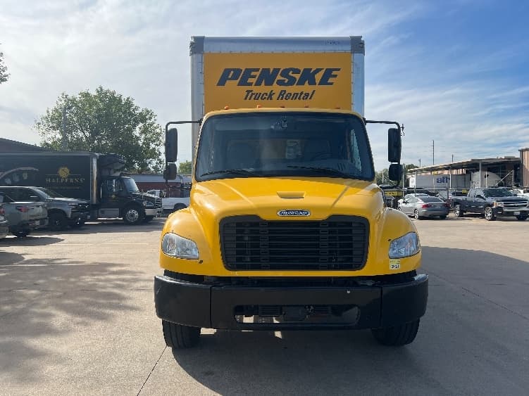 2022 Freightliner M2 106 — photo 2