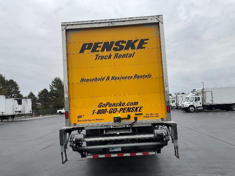 2022 Freightliner M2 106 — photo 7