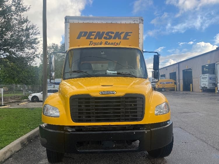 2022 Freightliner M2 106 — photo 2