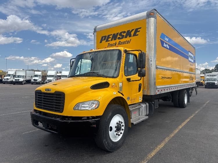 2022 Freightliner M2 106 — photo 3