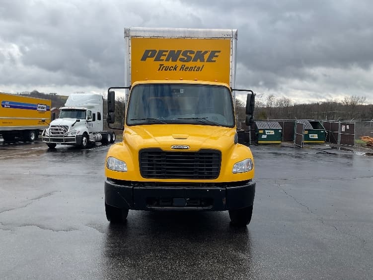 2022 Freightliner M2 106 — photo 2