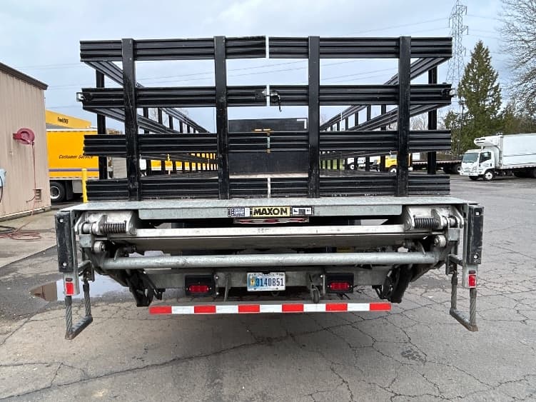 2022 Freightliner M2 106 — photo 7