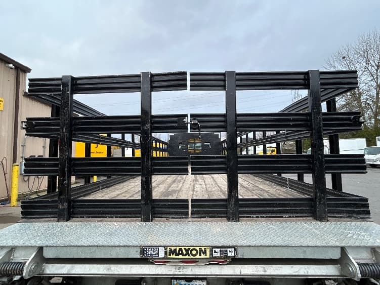 2022 Freightliner M2 106 — photo 8