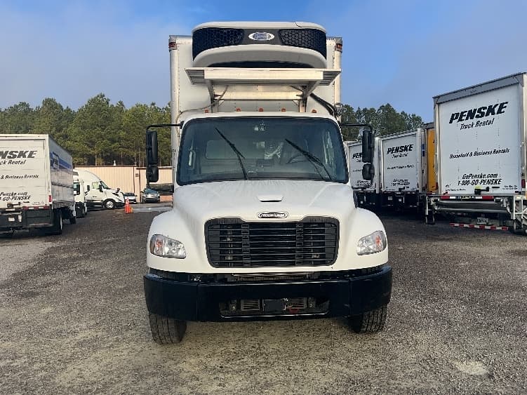 2022 Freightliner M2 106 — photo 2