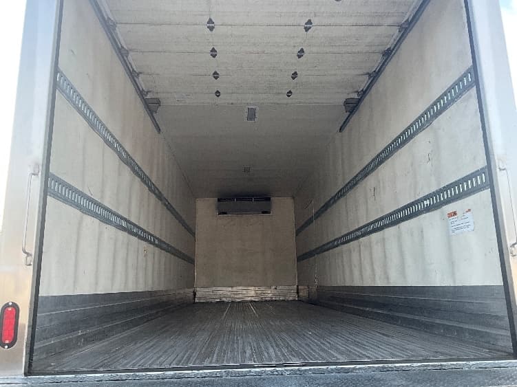 2022 Freightliner M2 106 — photo 8