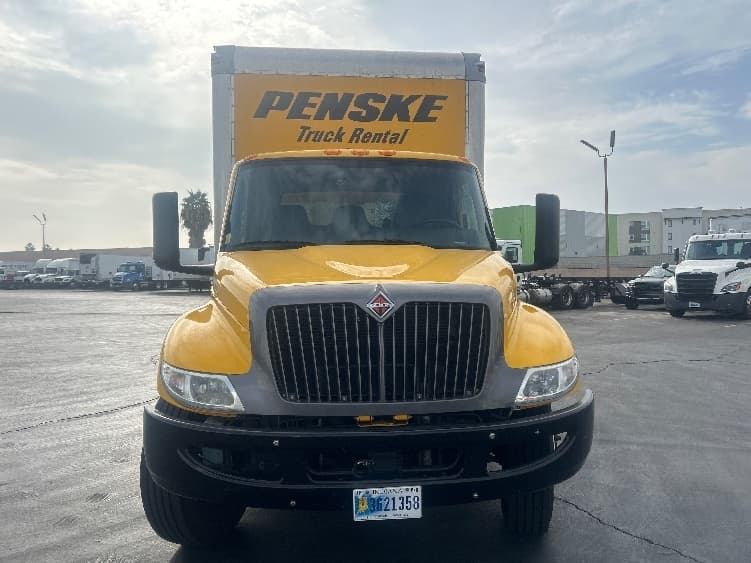 2022 International MV — photo 2