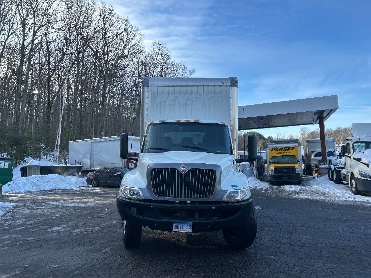 2022 International MV — photo 2