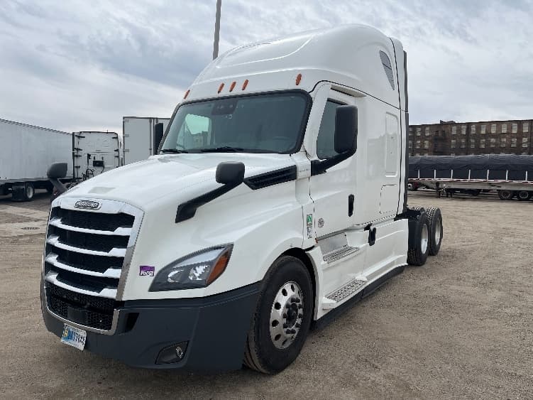2021 Freightliner Cascadia — photo 3