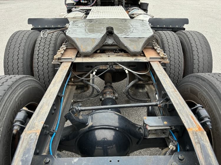 2022 Freightliner Cascadia — photo 6