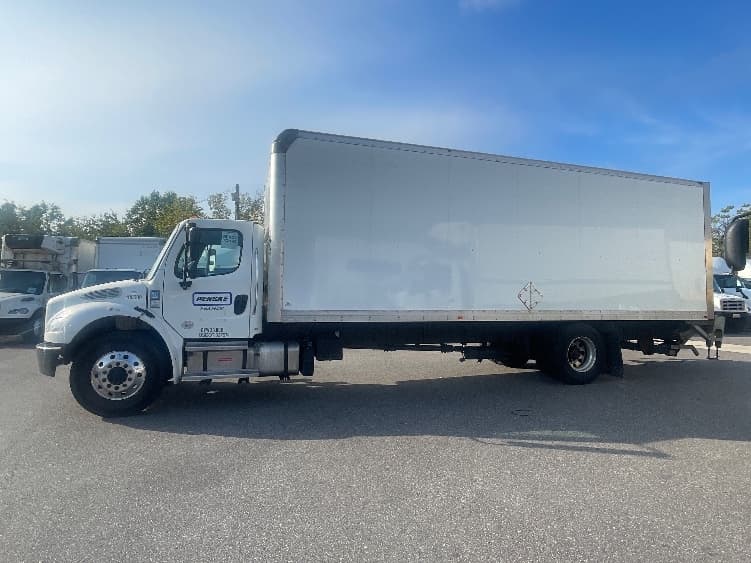 2022 Freightliner M2 106 — photo 4