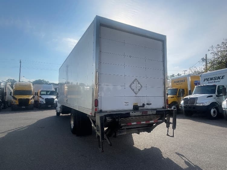 2022 Freightliner M2 106 — photo 6