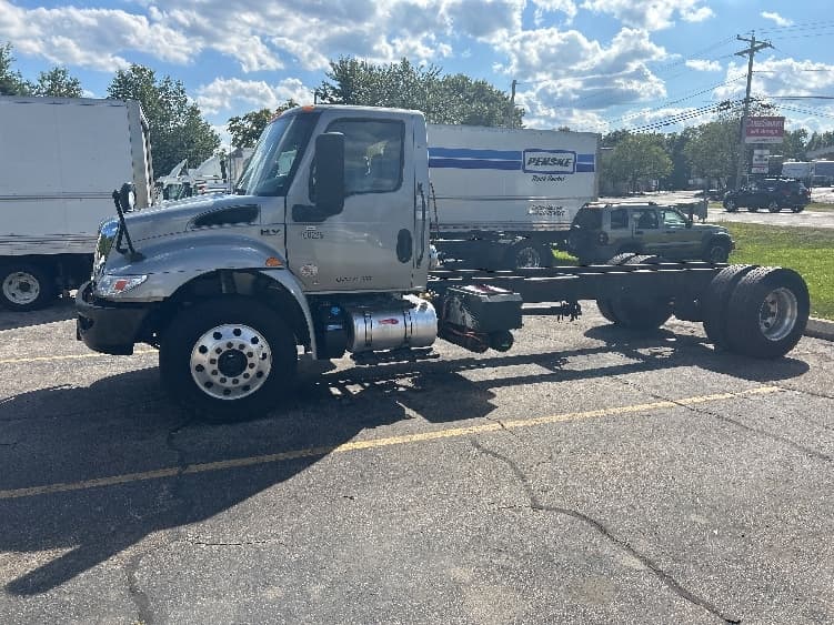 2022 International MV — photo 4