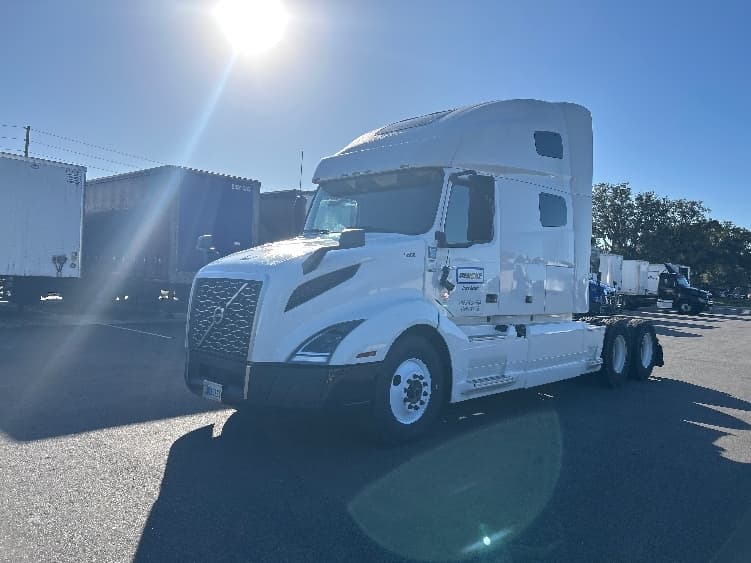 2022 Volvo VNL 760 — photo 3