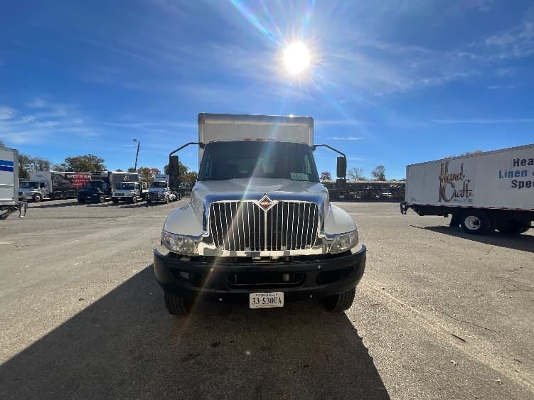 2022 International MV — photo 2