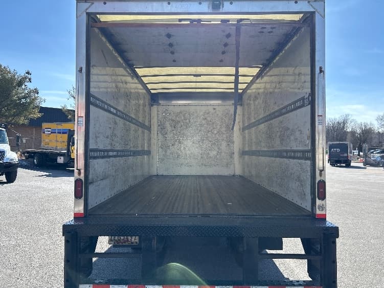 2021 Isuzu NPR — photo 8