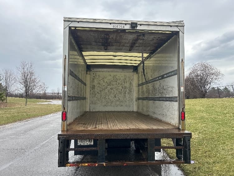 2021 Isuzu NPR — photo 8