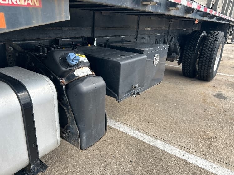 2022 Freightliner M2 106 — photo 5