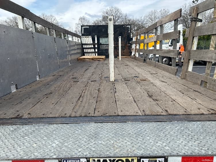 2022 Freightliner M2 106 — photo 9