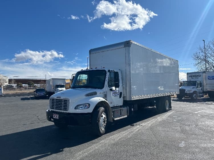 2022 Freightliner M2 106 — photo 3