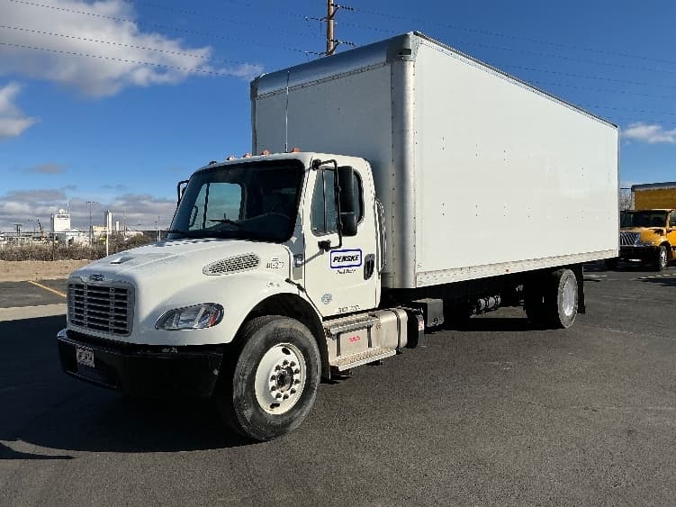 2022 Freightliner M2 106 — photo 3