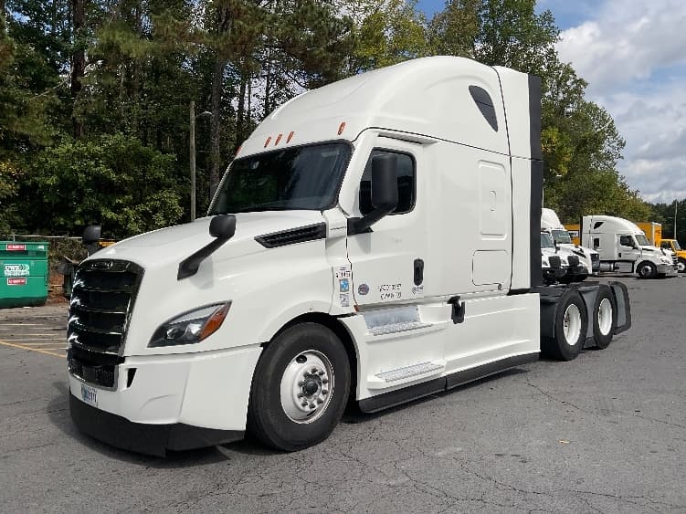 2022 Freightliner Cascadia — photo 3