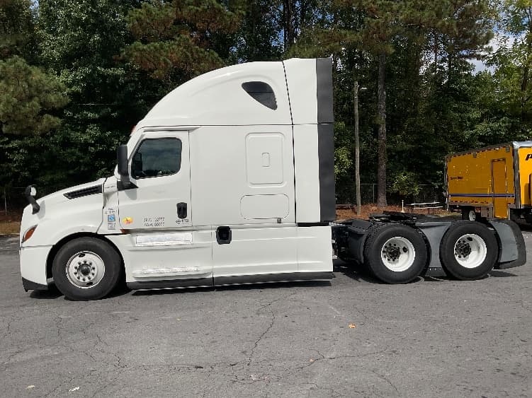 2022 Freightliner Cascadia — photo 4
